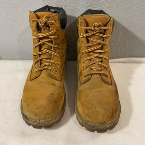 Timberland Tan Boots with High-Top Design and Rugged Sole Steel Toe